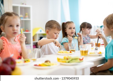 Group Preschool Kids Have Lunch Daycare Stock Photo 1379045933 ...