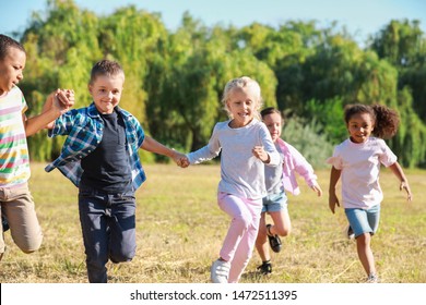 Group Running Children Park Stock Photo 1472511395 | Shutterstock