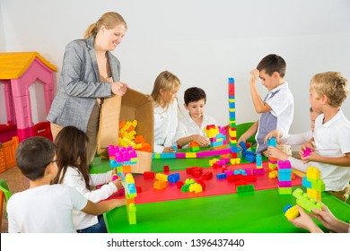 Group Schoolkids Playing Toy Bricks Circle Stock Photo 1396437440 ...