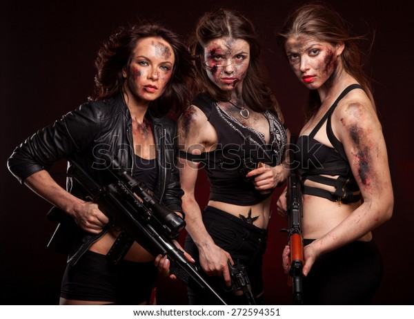 Группировки женщин. Фото банды девушек. Женские группировки.