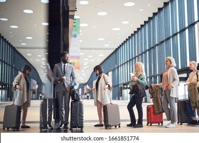 12,653 Airport queue Images, Stock Photos & Vectors | Shutterstock