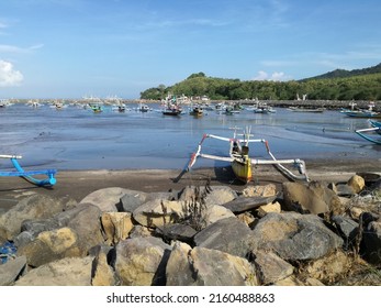 A Group Traditional Fishing Boats Docked The Coast In The Harbor The Summer With View The Forest With Blue Sky Background , Banyuwangi East Java Indonesia,26 Mei At 2022