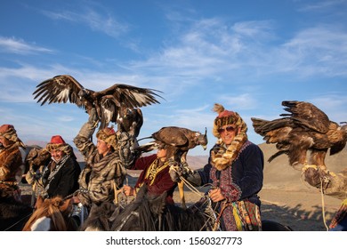 Man Holding Eagle Images Stock Photos Vectors Shutterstock