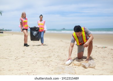 9,776 Beach Cleanup Images, Stock Photos & Vectors 