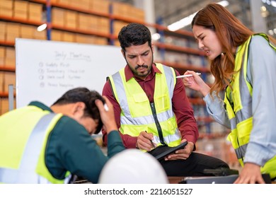 Group Of Worker In The Warehouse Factory Conduct Toolbox Talk Daily Meeting And Argument Brainstorm In The Morning Before Start Working