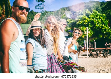 Group Young People Friends 30 Years Stock Photo 670371835 | Shutterstock