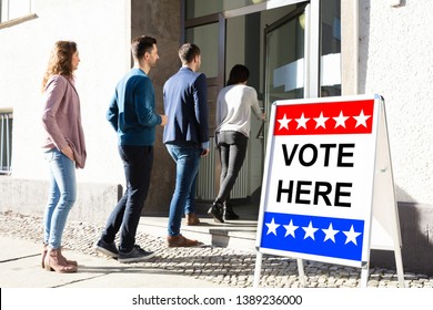 Polling Place Images, Stock Photos & Vectors 