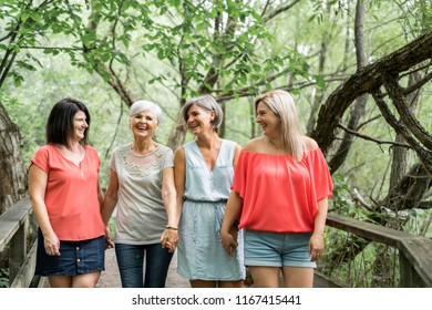 groupe of women sister together with her senior mother