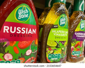 Grovetown, Ga USA - 03 09 22: Retail Store Wishbone Salad Dressing Russian Side View