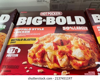 Grovetown, Ga USA - 03 19 22: Retail Store Display Hot Pockets Big Bold