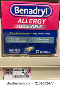 Grovetown, Ga USA - 04 15 22: Retail Store Benadryl Close Up