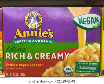 Grovetown, Ga USA - 05 01 22: Retail Store Annies Mac And Cheese Rich And Creamy Box