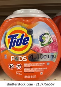 Grovetown, Ga USA - 05 18 22: Retail Store Tide Laundry Detergent April Fresh