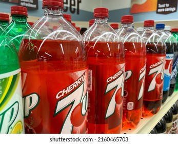 Grovetown, Ga USA 05 21 22: Retail Store Cherry 7 Up 2 Liter Soda On Display