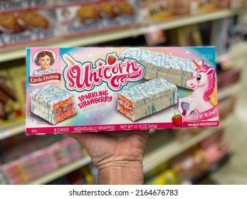 Grovetown, Ga USA - 05 28 22: Retail Store Little Debbie Unicorn Cakes