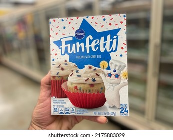 Grovetown, Ga USA - 06 21 22: Hand Holding Retail Store Pillsbury Funfetti Cake Mix Box