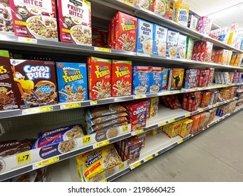 Grovetown, Ga USA - 07 03 22: Dollar General Retail Store Cereal Aisle