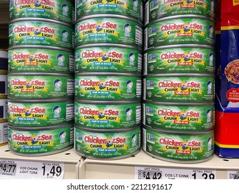 Grovetown, Ga USA - 09 07 22: Retail Grocery Store Chicken Of The Sea Canned Tuna Shelf Price