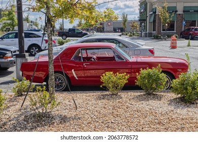 Grovetown, Ga USA - 10 14 21: 1966 Vintage Rare Red Ford Mustang  Side View