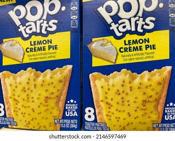 Grovetown, Ga USA - 11 13 21: Lemon Creme Pie Poptarts On A Retail Store Shelf