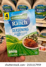 Grovetown, Ga USA - 12 15 21: Retail Store Hidden Valley Ranch Dressing Seasoning Mix