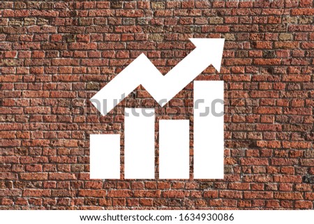 Growth histogram on red brick wall