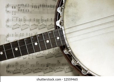 grunge banjo with score background