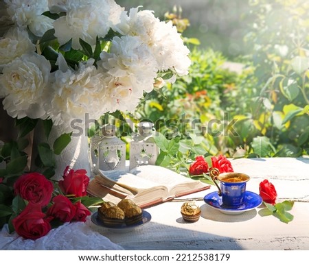 Grunge retro antiqu rustic sweet lunch snack meal break spring park bar board desk open page text space. Happy culture sun light fresh red floral plant bloom bud petal rest relax biblic art still life
