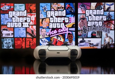 GTA Trilogy - III, Vice City And San Andreas - On TV Screen With Playstation 5 Game Controller, 24th Aug, 2021, Sao Paulo, Brazil