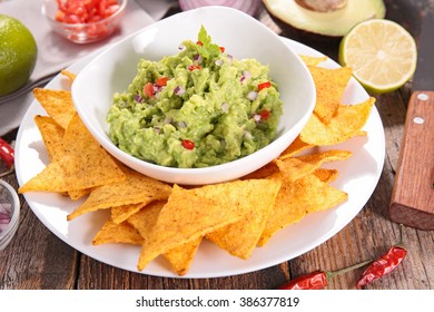 Guacamole And Corn Chips