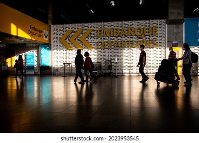 Guarulhos, Brazil
Aug 09, 2021
Passengers At Sao Paulo International Airport - Cumbica.