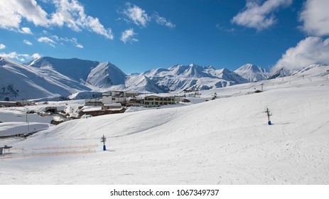 Hotels in Dombai - plunge into a wonderful ski holiday Hotels in Dombai - plunge into a wonderful ski holiday