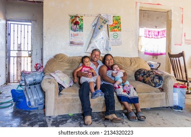 Guerro Negro, Mulegé, Baja California Sur, Mexico. November 15, 2021. An Oyster Farm Worker And His Family On The Western Coast Of The Baja Peninsula.