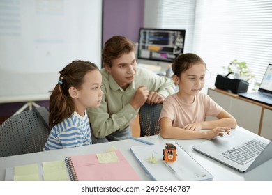 Guiding Children on Computer Programming Activity in Classroom
