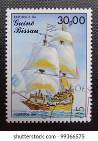 GUINEA BISSAU - CIRCA 1985: Stamp Printed In GUINEA BISSAU Shows A French Galleon St. Louis, Circa 1985