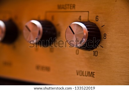 guitar amplifier knobs