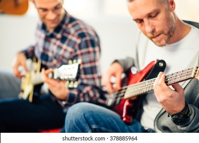 Guitar Lesson, Focus On Hand