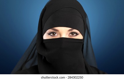 42,713 Arabian veil Images, Stock Photos & Vectors | Shutterstock