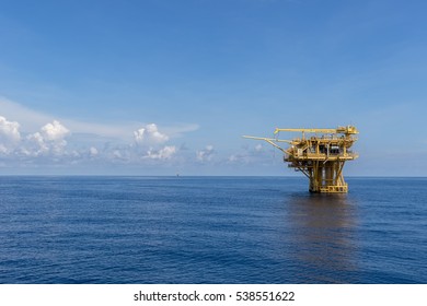 Offshore Production Platform Sea Oil Gas Stock Photo 264322874 ...