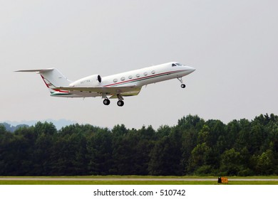 Gulfstream IV Takeoff