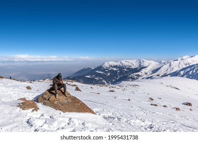 Kashmir skiing Images, Stock Photos & Vectors | Shutterstock