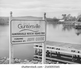 Guntersville, Alabama: Guntersville Rescue Squad Pier (January 31, 2022).