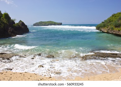 Gunungkidul Beach Yogyakarta Indonesia Stock Photo 560933245 | Shutterstock