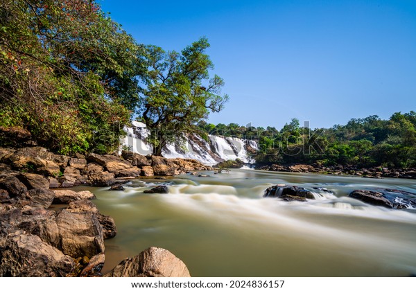 Gurara Waterfalls Along River Gurara Niger Stock Photo 2024836157 ...