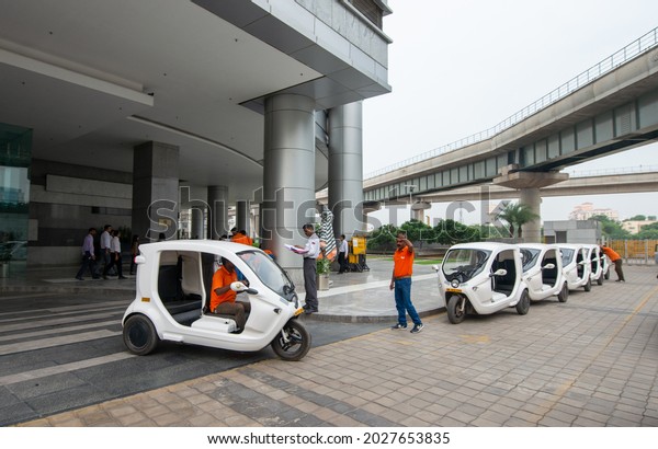 Gurugram, Haryana, India-Aug 30 2016: e rickshaw\
Zbee services at cyber city, Zbee offer the last mile connectivity\
from DLF Cyber Hub to nearby offices and later on Metro stations.\
amazing vehicle.