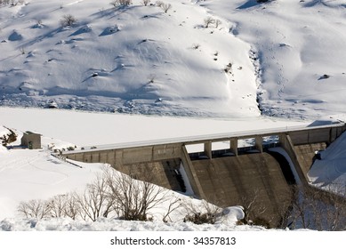 Guthega Dam, Part Of Australia's Snowy Mountains Hydro-electric Scheme