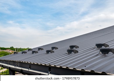 882 Corrugated roof gutters Images, Stock Photos & Vectors | Shutterstock