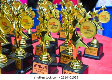 1,072 Prize Distribution Images, Stock Photos & Vectors | Shutterstock