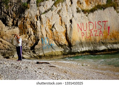 Naturist Beach Sports - ImÃ¡genes, fotos de stock y vectores sobre Nudists | Shutterstock