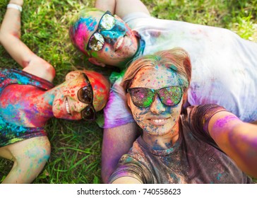 Guy With A Girl Celebrate Holi Festival, Make Selfie